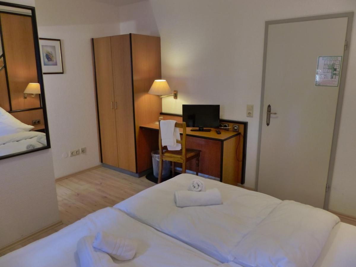 Hotel Zur Post Dabringhausen - Contactless Self Check-In Wermelskirchen Exterior photo