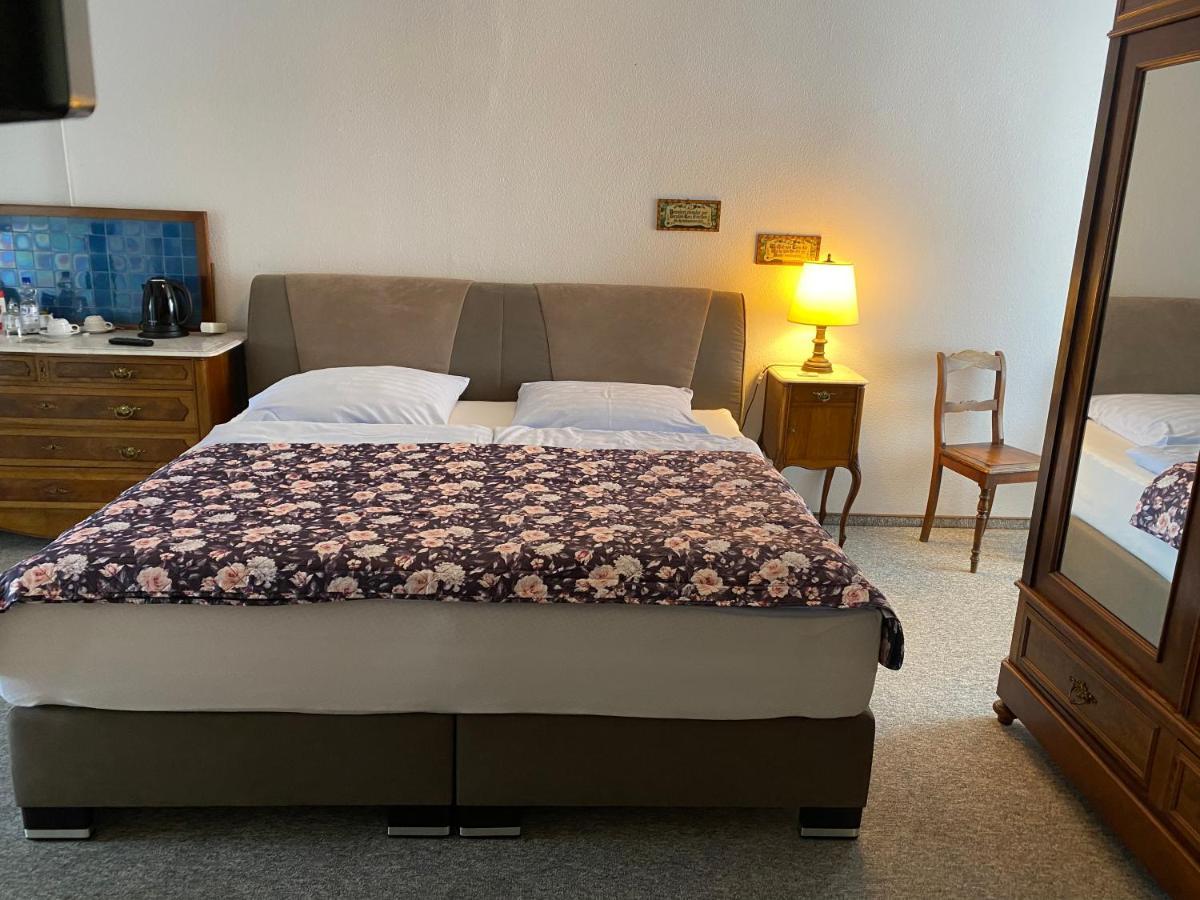 Hotel Zur Post Dabringhausen - Contactless Self Check-In Wermelskirchen Exterior photo